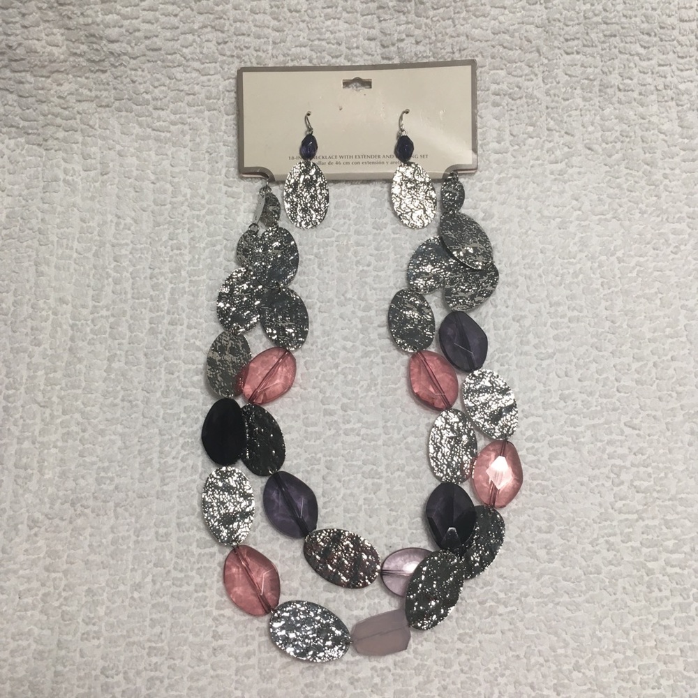 SOLD✨NWT Silver Metal & Bead Necklace and Earrings
